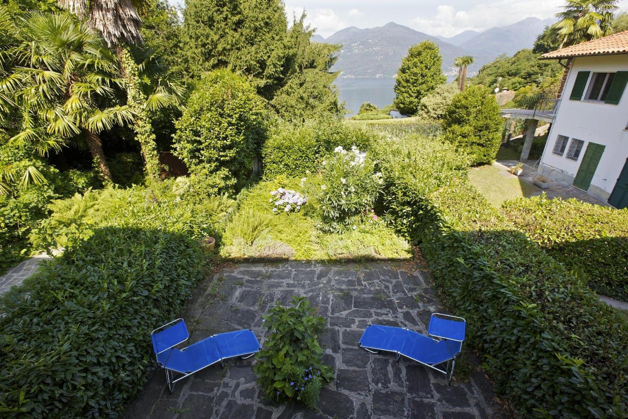 Villa Casa Magnolia à Luino Extérieur photo